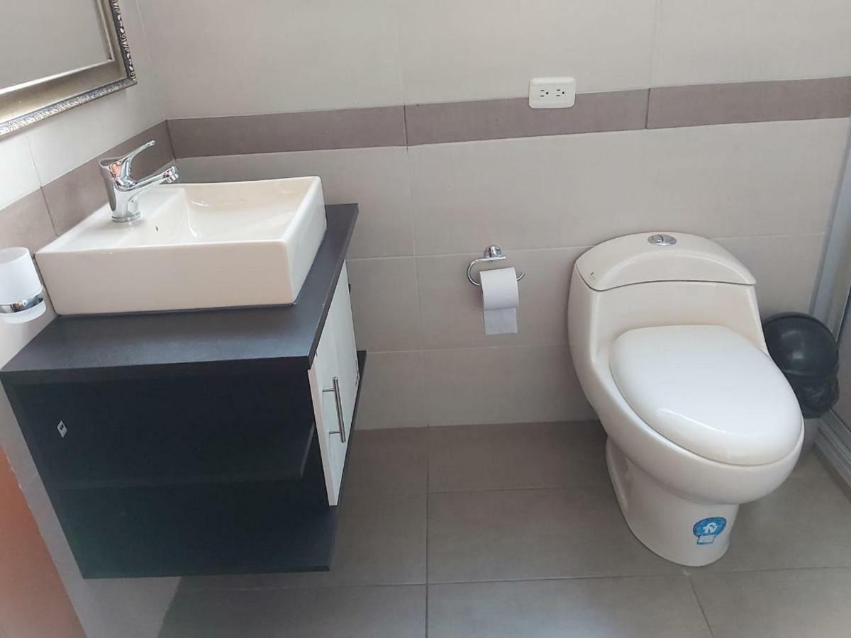 Hostal Tutamanda 2 Quito Luaran gambar